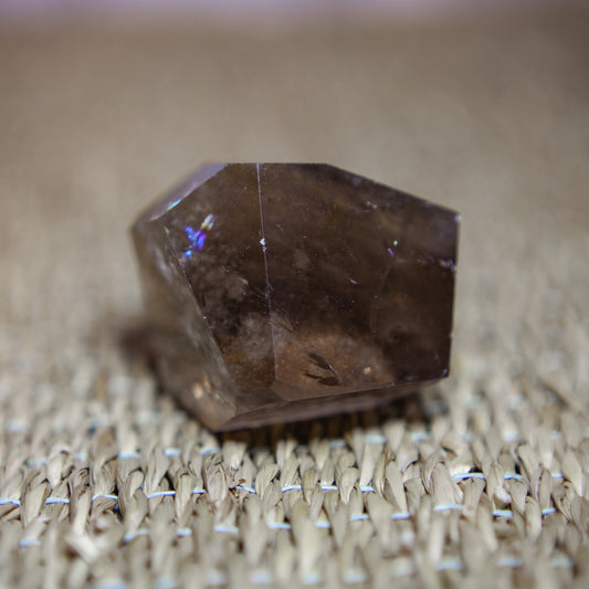 Rökkvarts - regnbåge friform