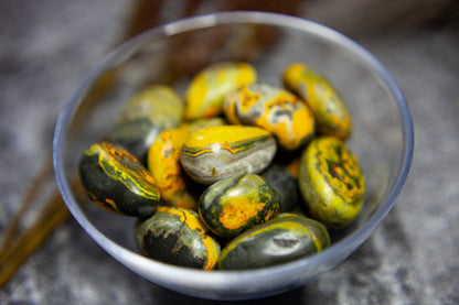 Bumble bee Jasper - tumbled