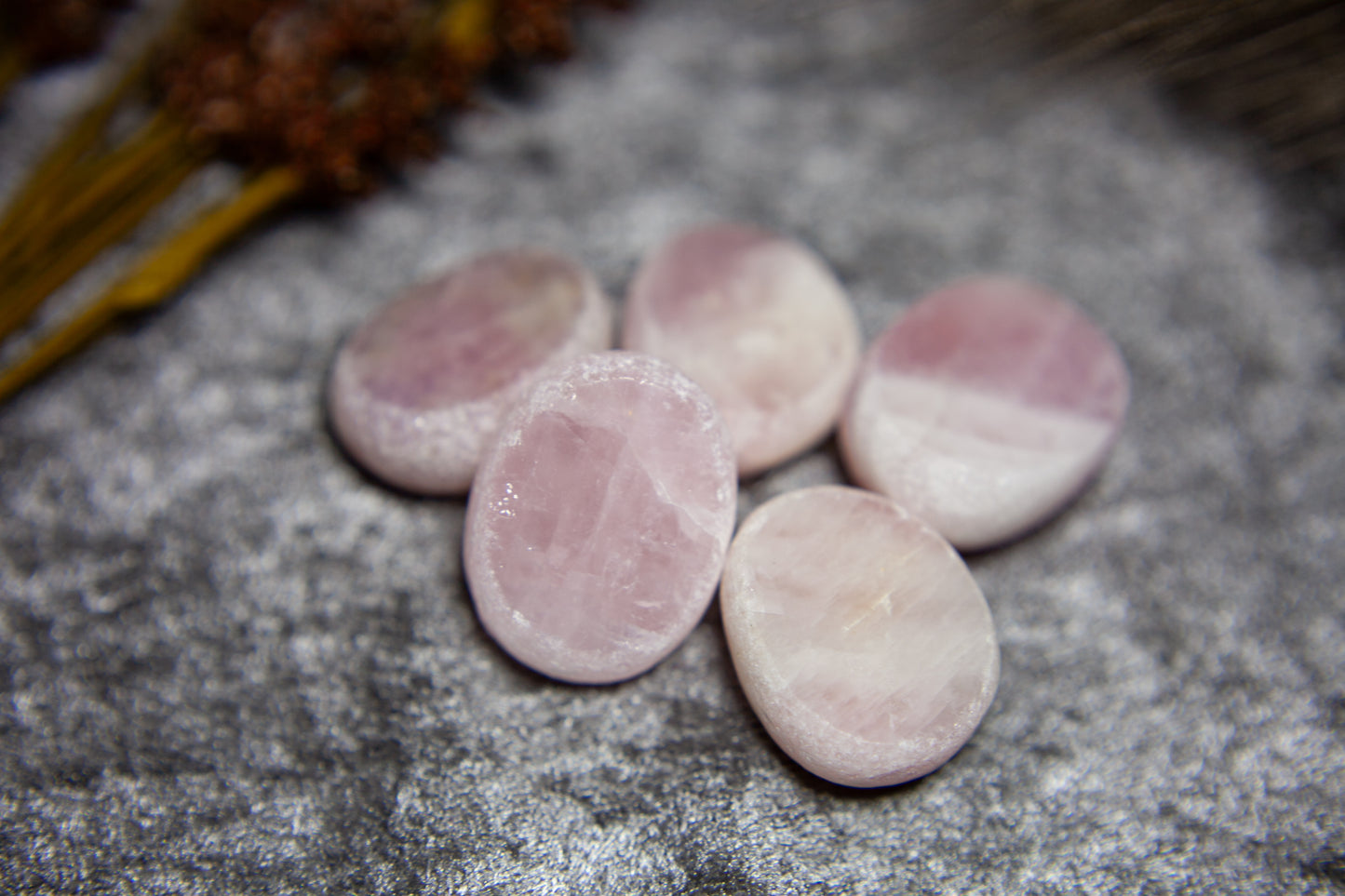 Rose Quartz - Ema Egg