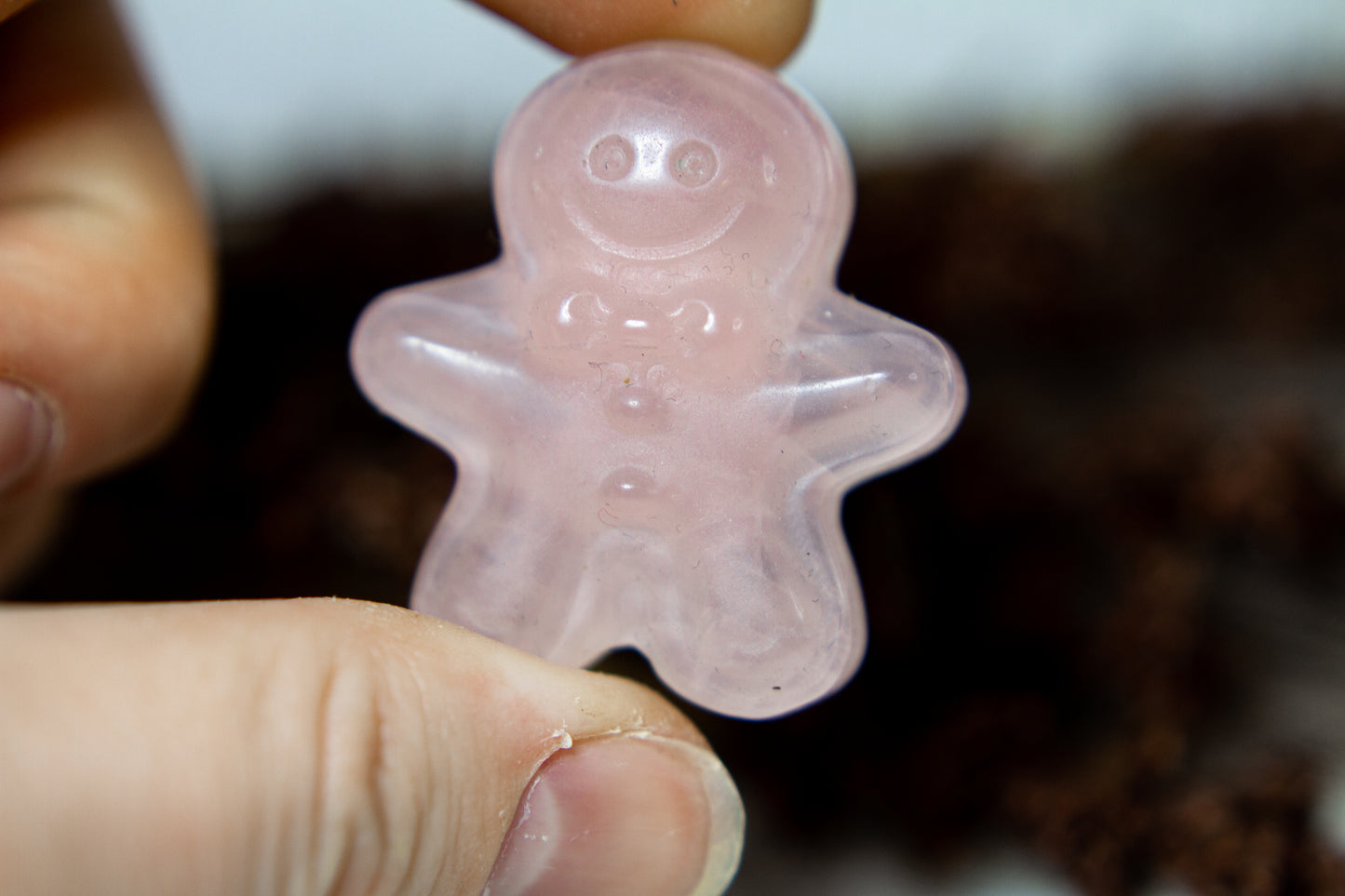 Rosenkvarts - Pepparkaksgubbe 𐀪