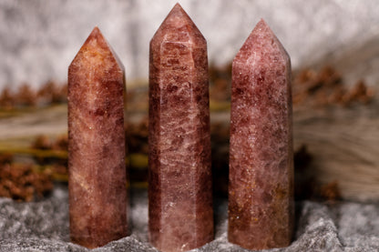 Strawberry Quartz - point