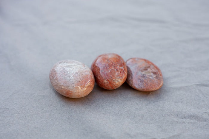 Peach moonstone - palmstone