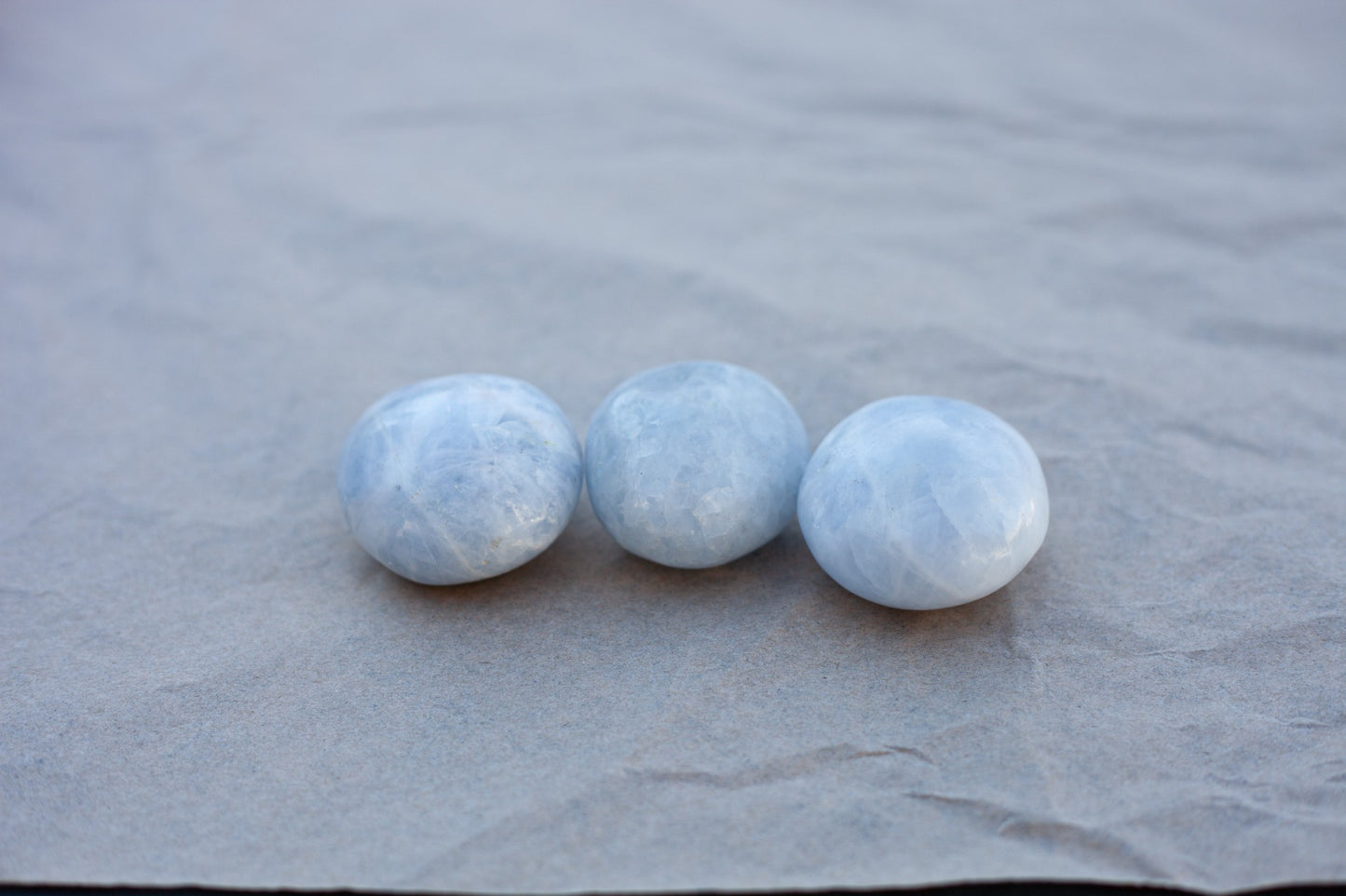 Blue calcite - palmstone