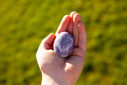 Lepidolite - palmstone