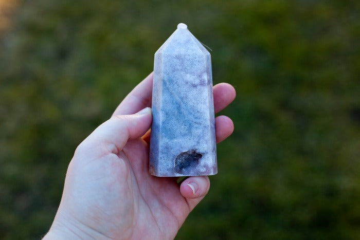 Flower agate with pink amethyst - tower