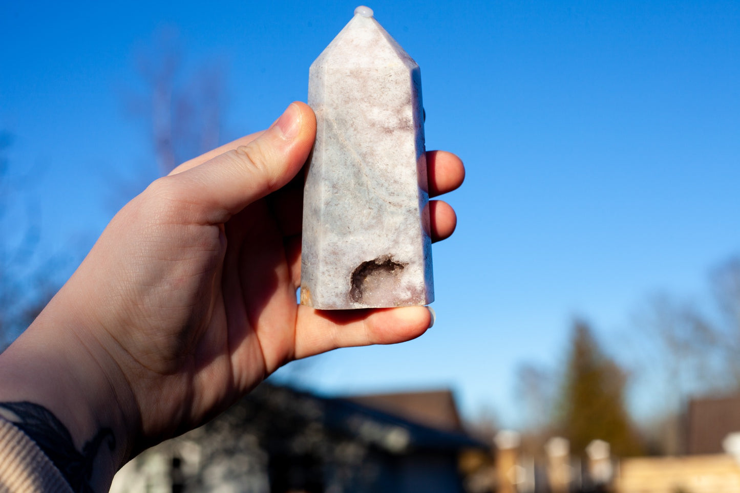 Flower agate with pink amethyst - tower