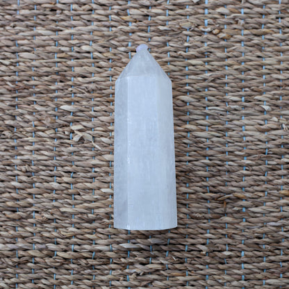White calcite - tower A