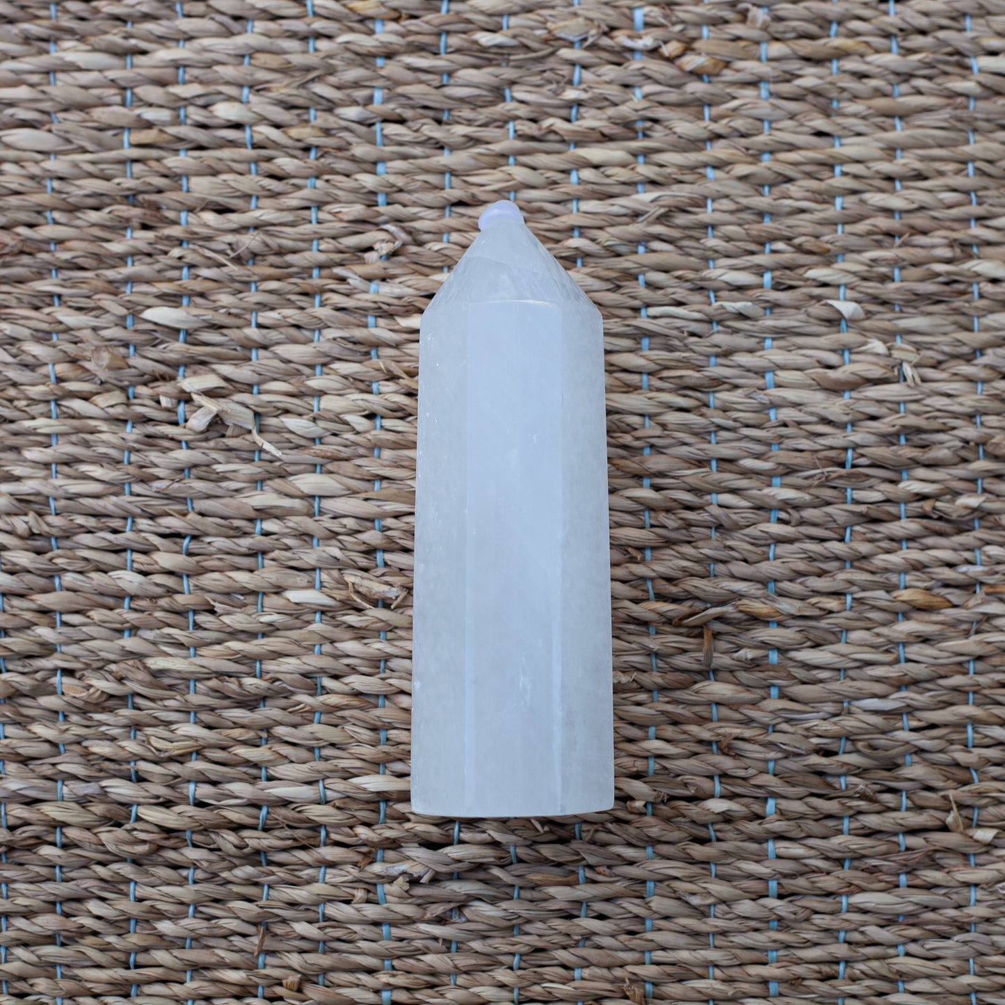 White calcite - tower B