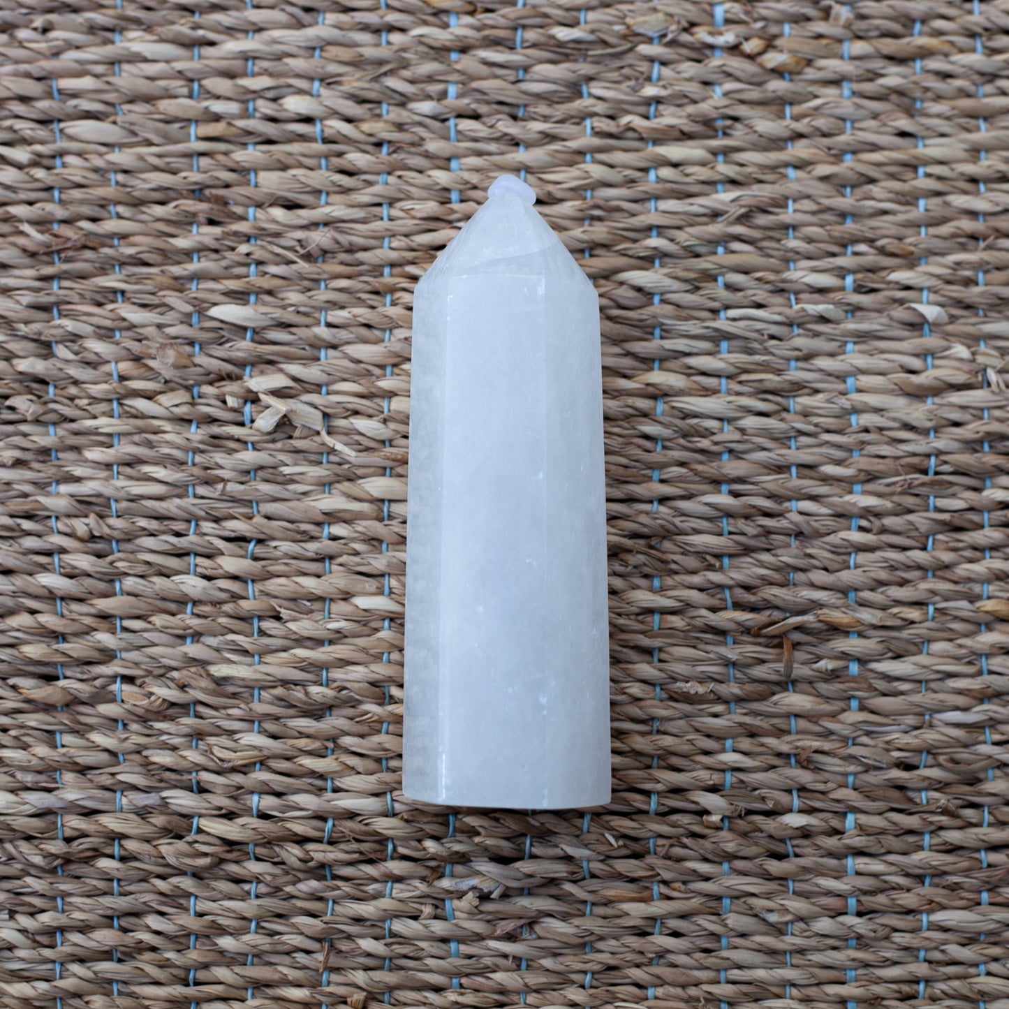 White calcite - tower B