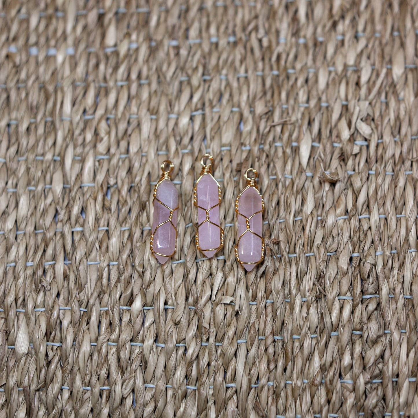 Rose Quartz - DT charm gold