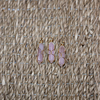 Rose Quartz - DT charm gold