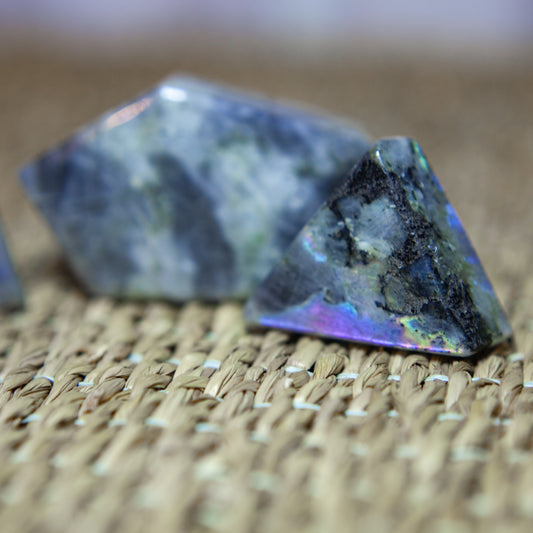 Labradorite - flashy freeforms